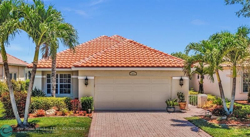 Property Photo: 8895 Lake Park Cir FL 33328