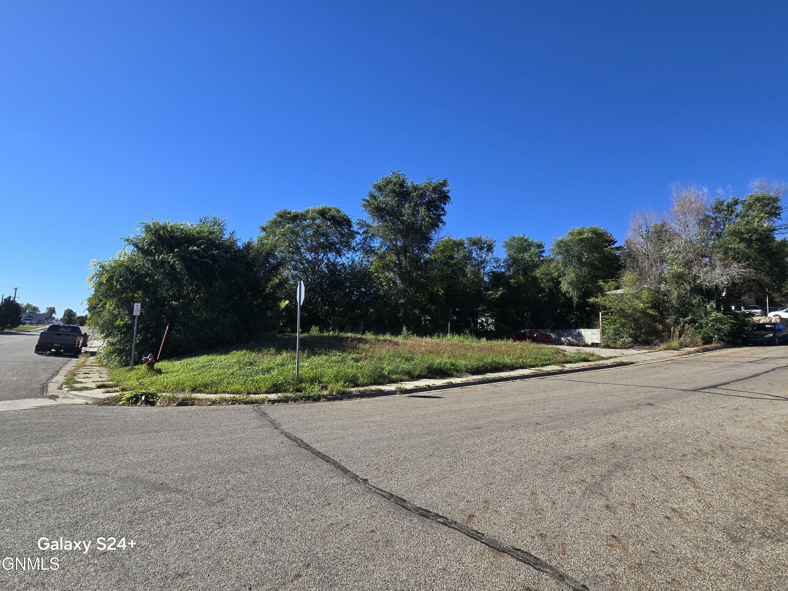 Property Photo: 1310 2nd Street NE ND 58554