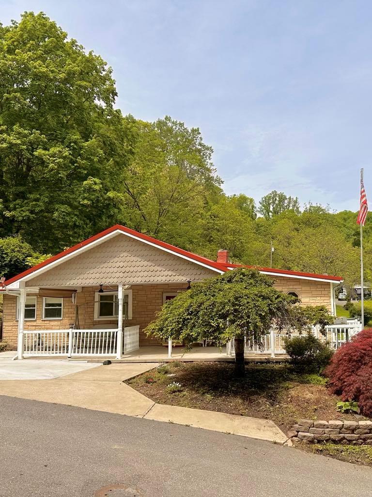 Property Photo: 1233 13th Street OH 45663