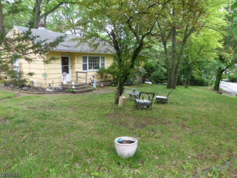 Property Photo: 3 Ellen Dr NJ 07866