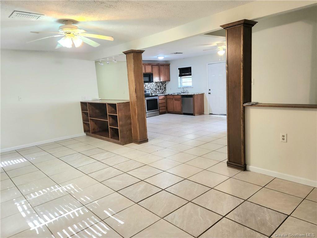 Property Photo: 445 Washington Street LA 70605
