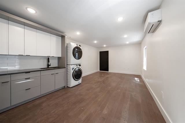 Property Photo: 195 Bay St 2 NJ 07302