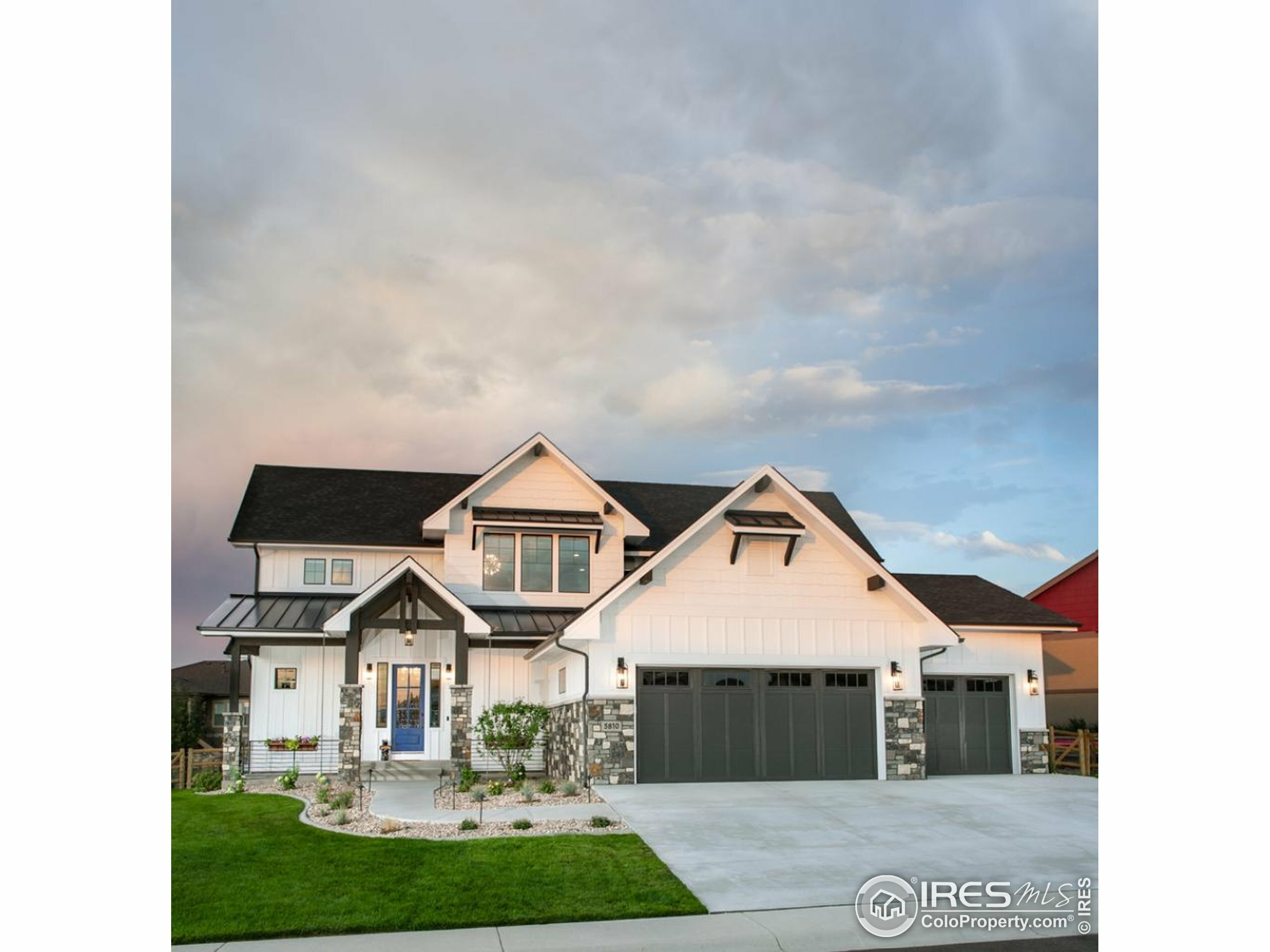 Property Photo: 5810 Last Pointe Dr CO 80550