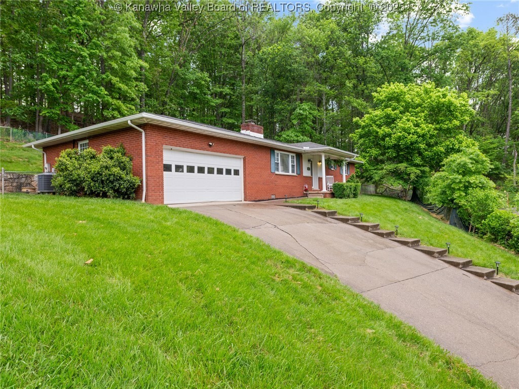Property Photo: 5448 Deerfield Lane WV 25313
