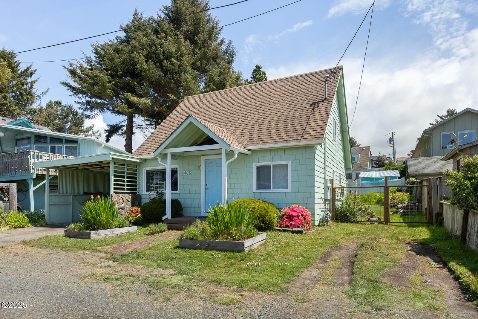 Property Photo:  3018 NW Mast Avenue  OR 97367 