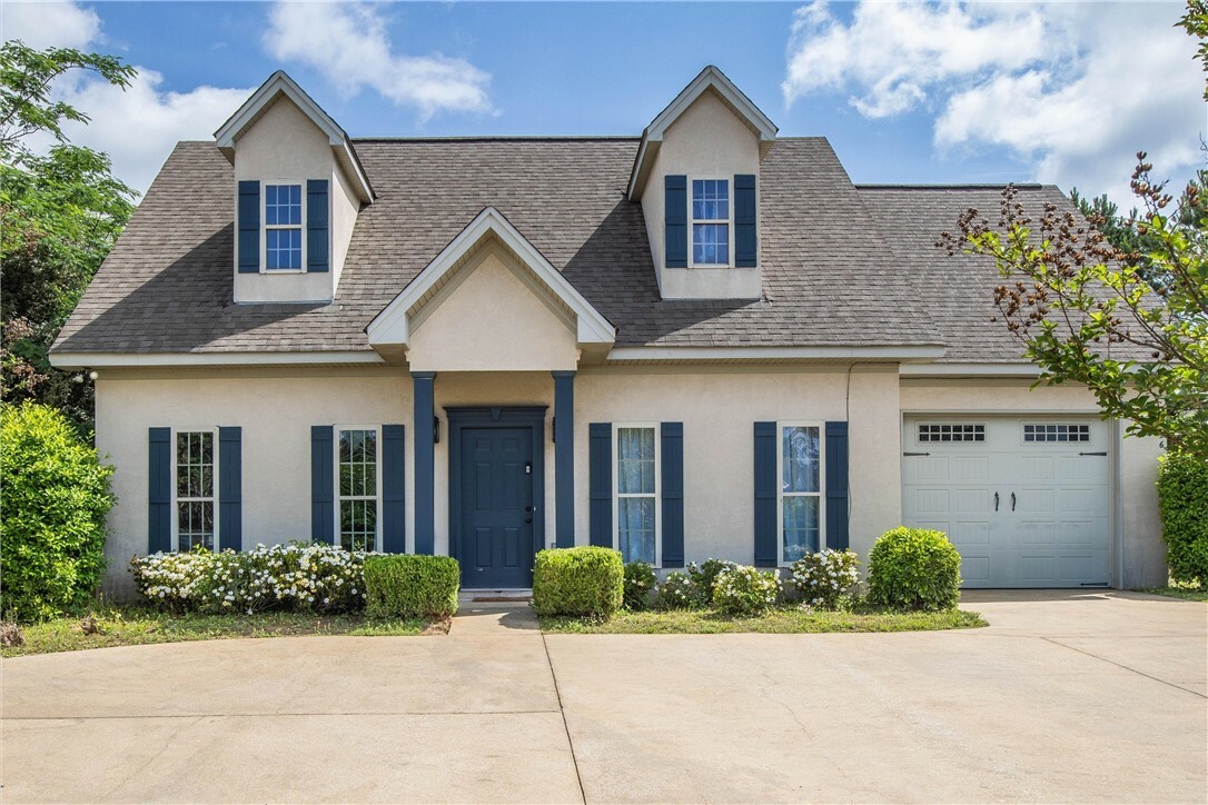 Property Photo: 3926 Eagle Ridge Lane AL 36801