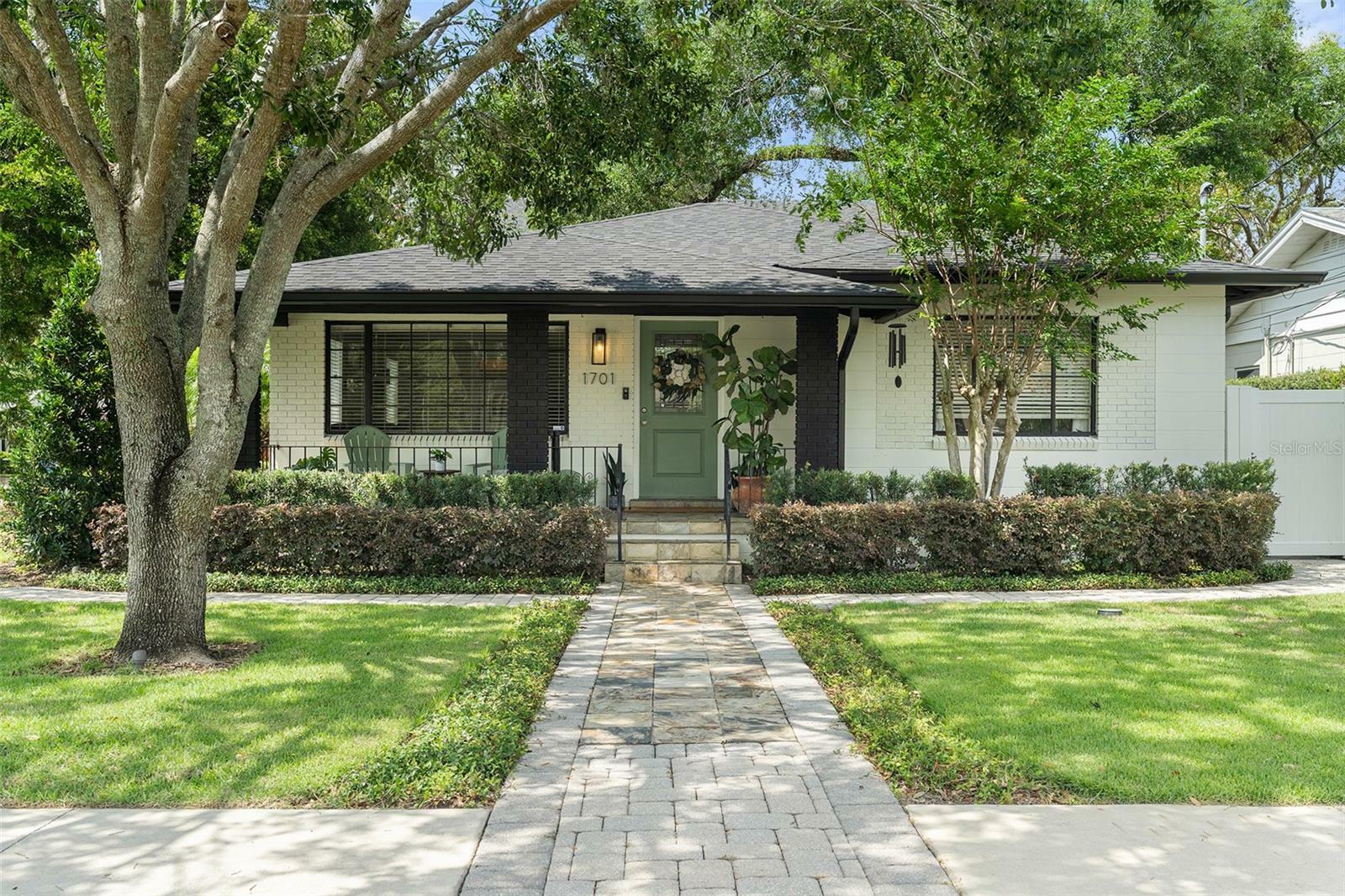 Property Photo: 1701 Canton Street FL 32803