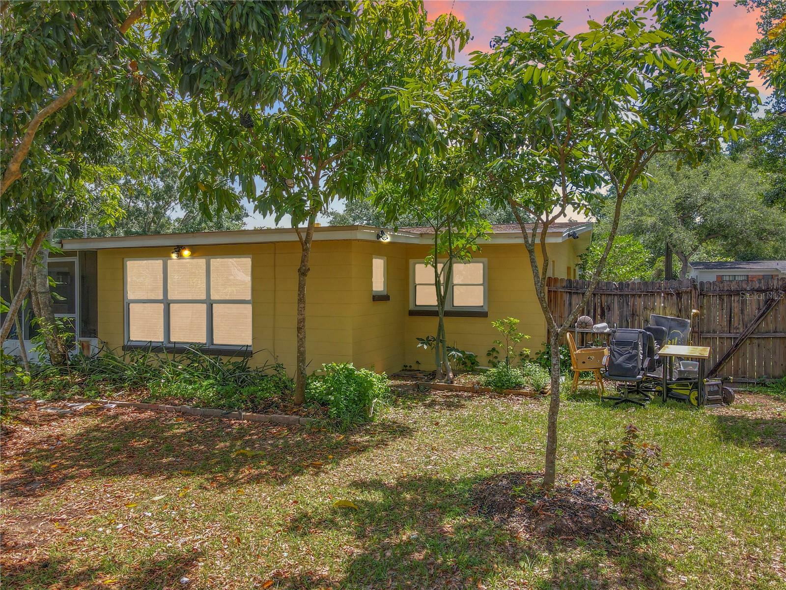 Property Photo: 920 Gloriosa Avenue FL 32789