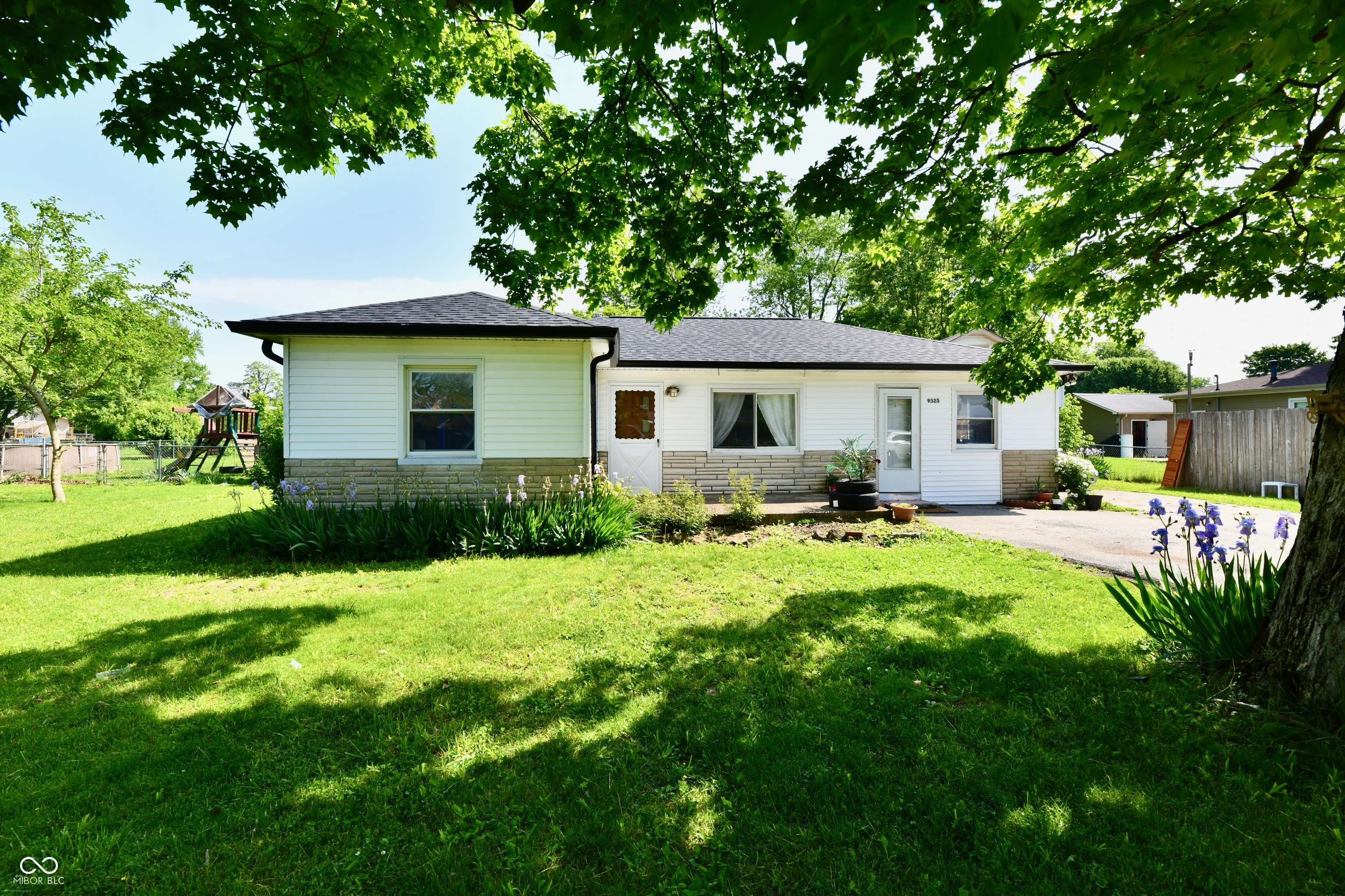 Property Photo:  9325 N Friendship Drive  IN 47280 