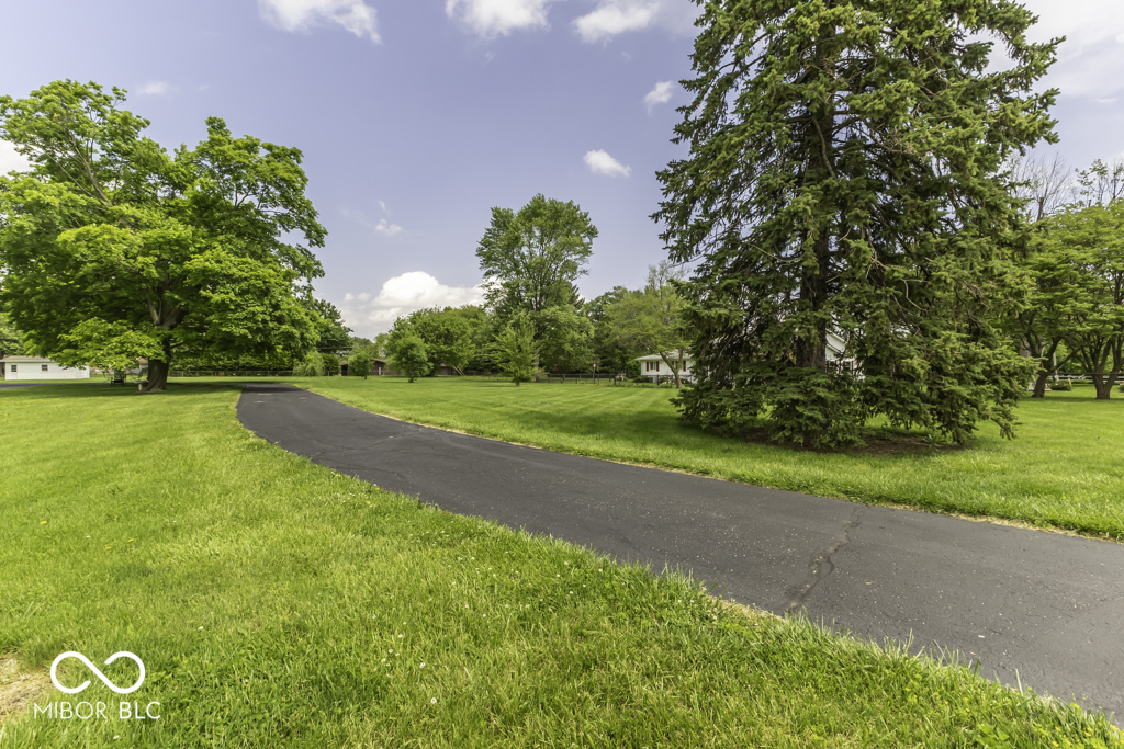 Property Photo:  1190 W Jefferson Street  IN 46131 