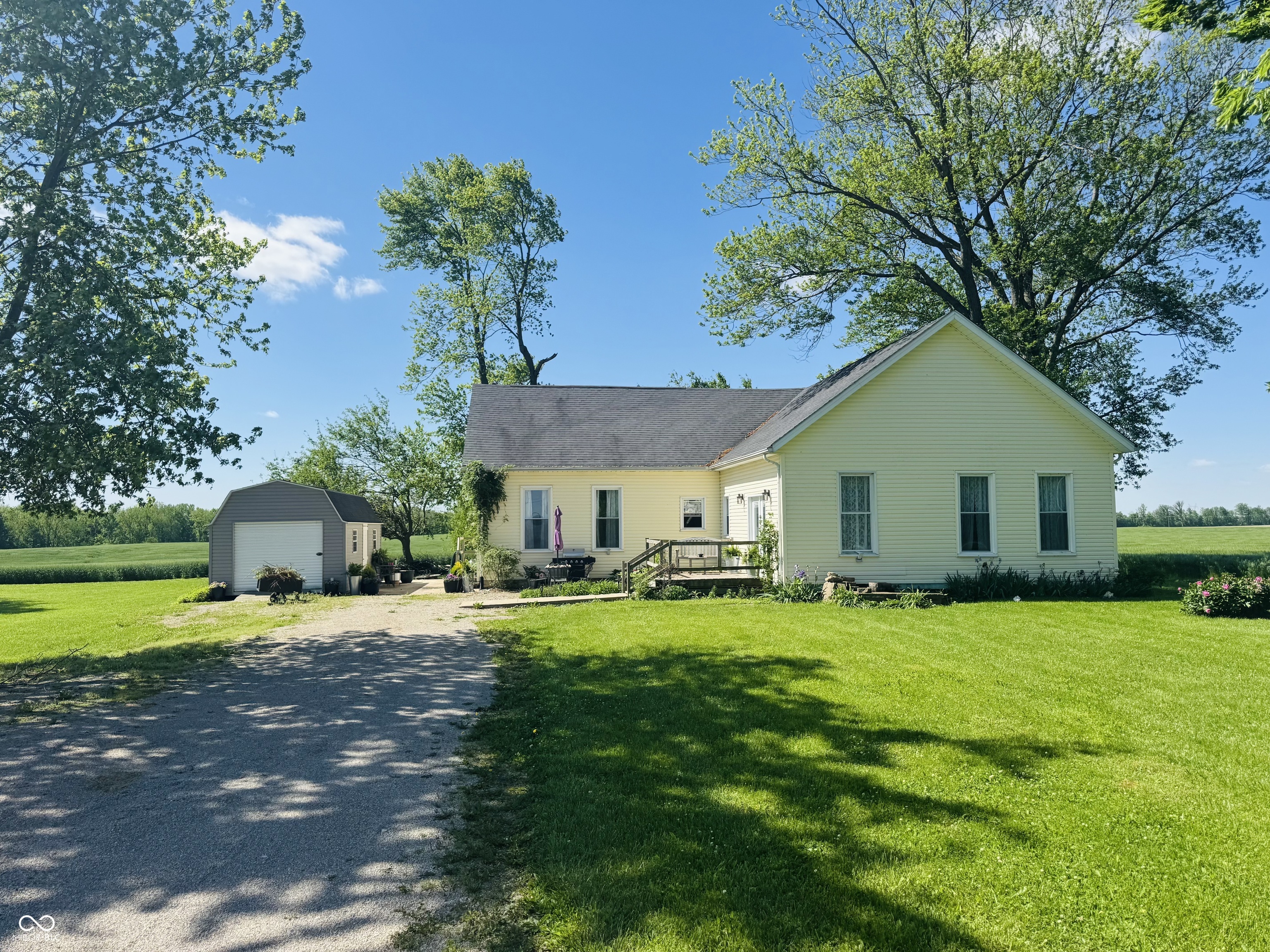 Property Photo: 18755 E County Road 750 N IN 47246