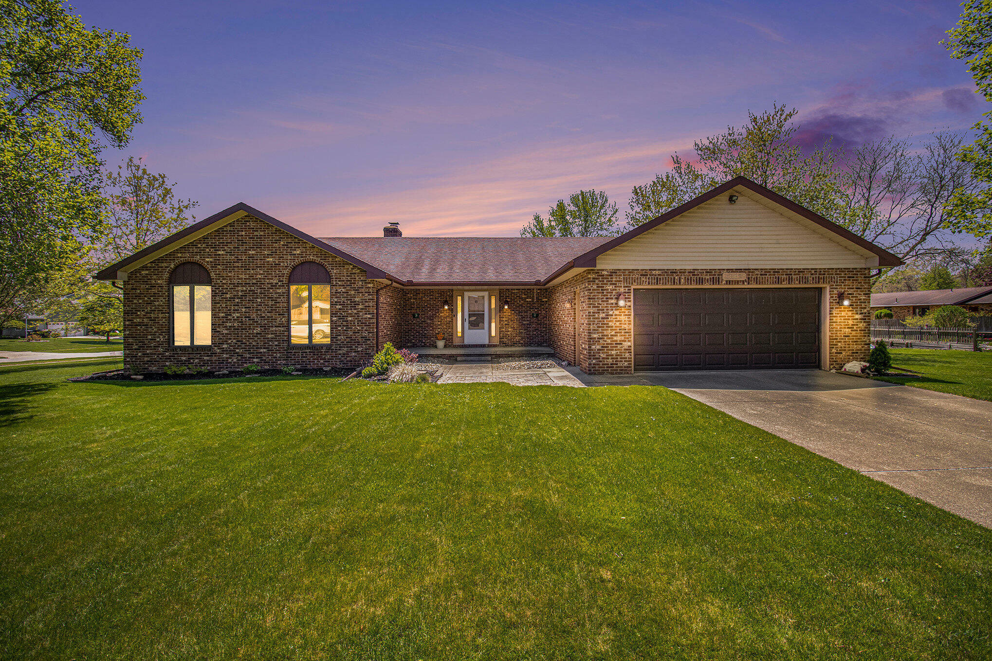 1802 Williamsburg Drive  Stevensville MI 49127 photo