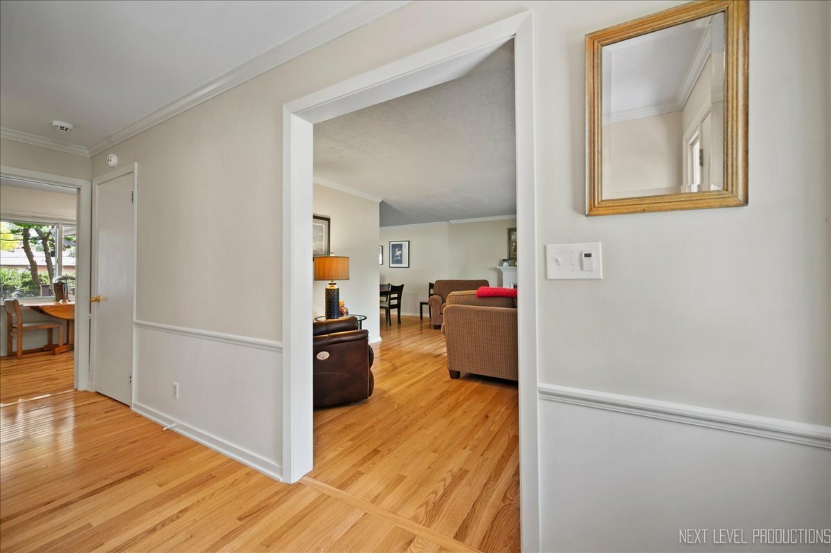 Property Photo: 1731 Garfield Avenue IL 60506
