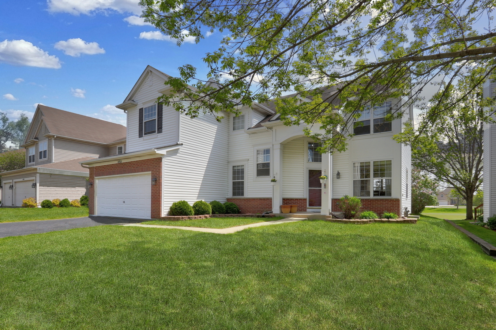 Property Photo: 4763 W Pebble Beach Drive IL 60083