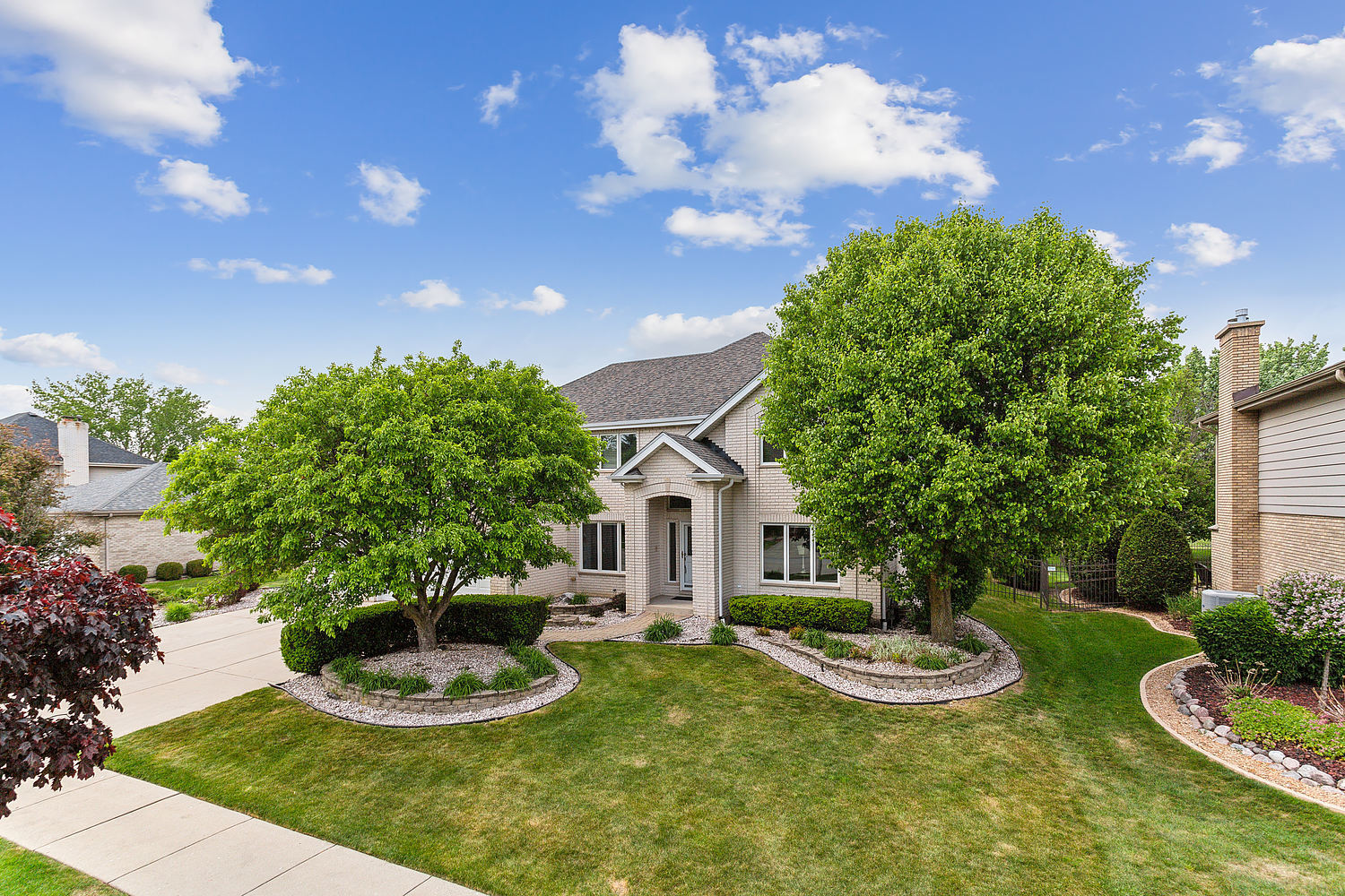 Property Photo: 11048 Saratoga Drive IL 60467