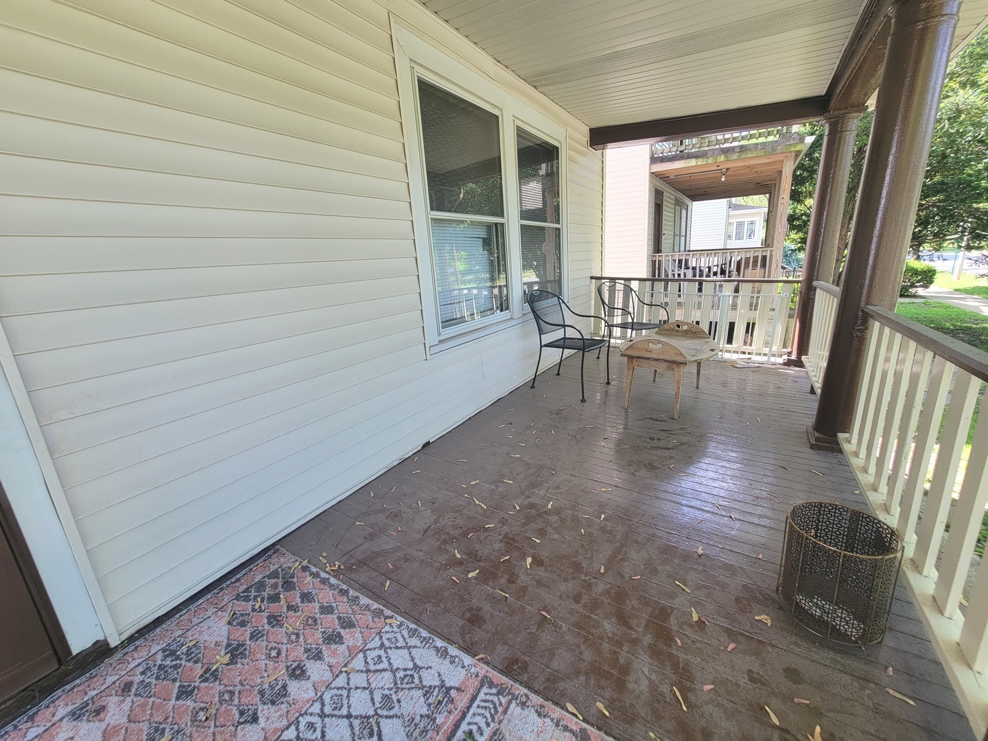 Property Photo: 1018 S Maple Avenue 1 IL 60304