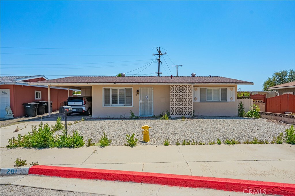 Property Photo: 291 Mary Lane CA 92543
