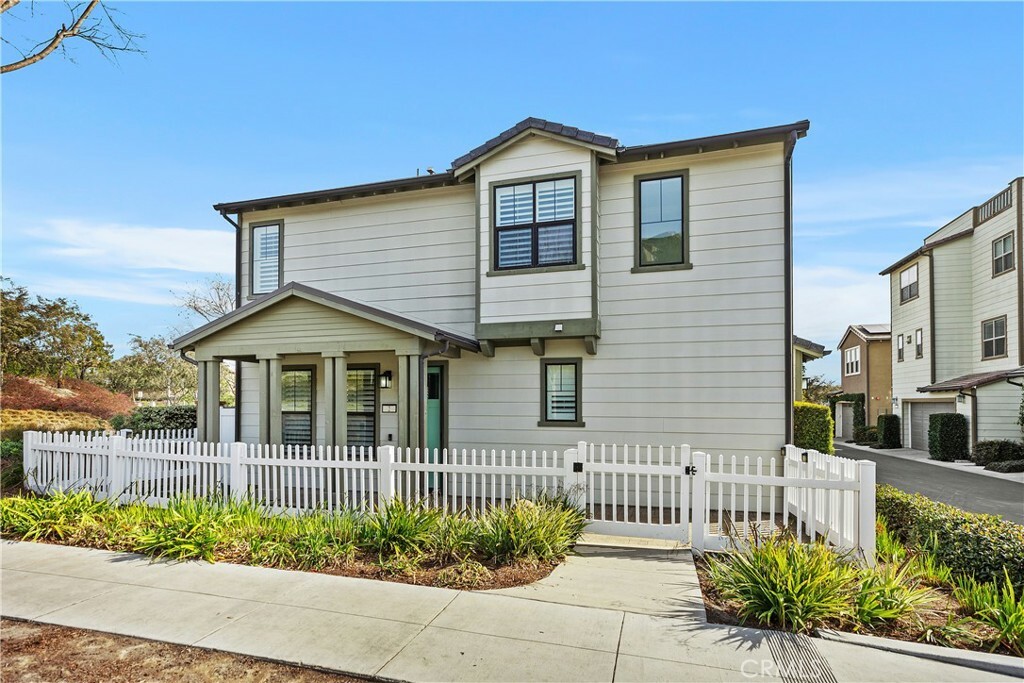 Property Photo: 2 Marisol Street CA 92694
