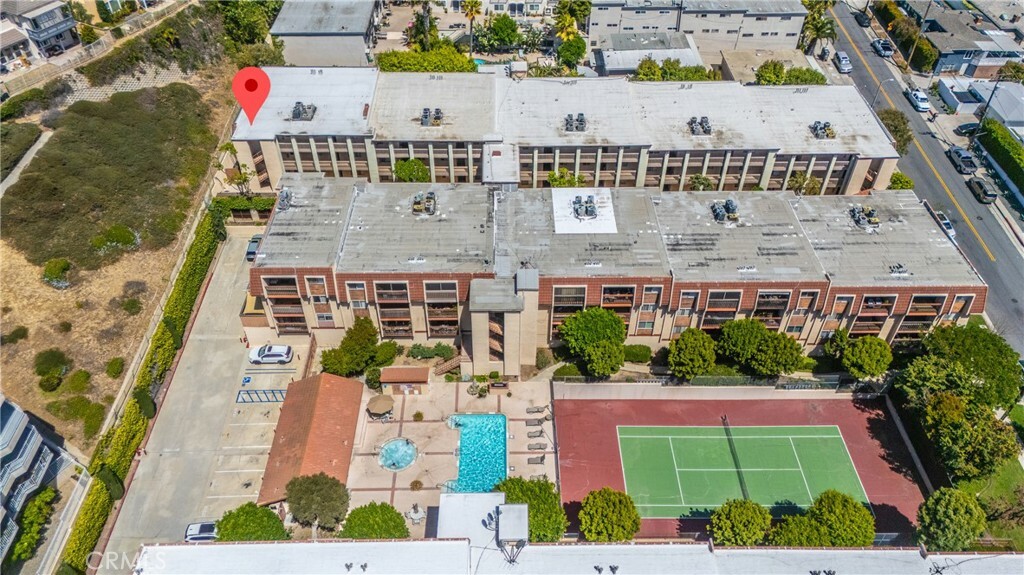 Property Photo: 2101 E 21st Street 310 CA 90755