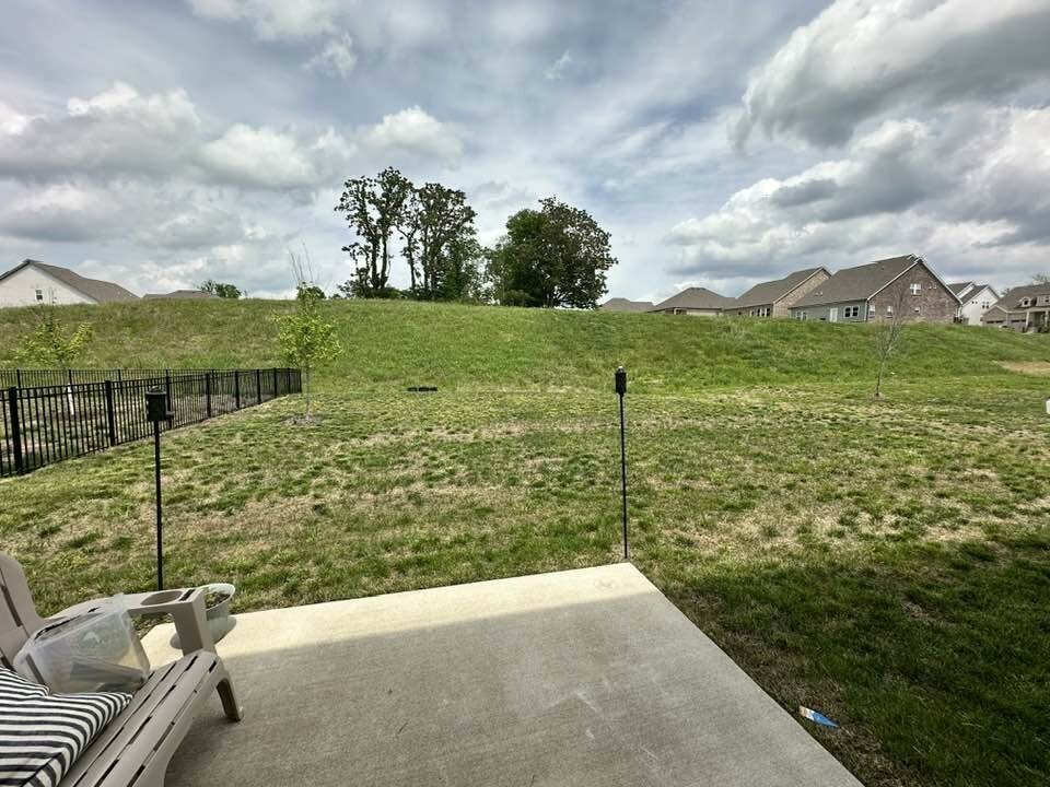Property Photo: 2060 Creekland View Blvd TN 37207