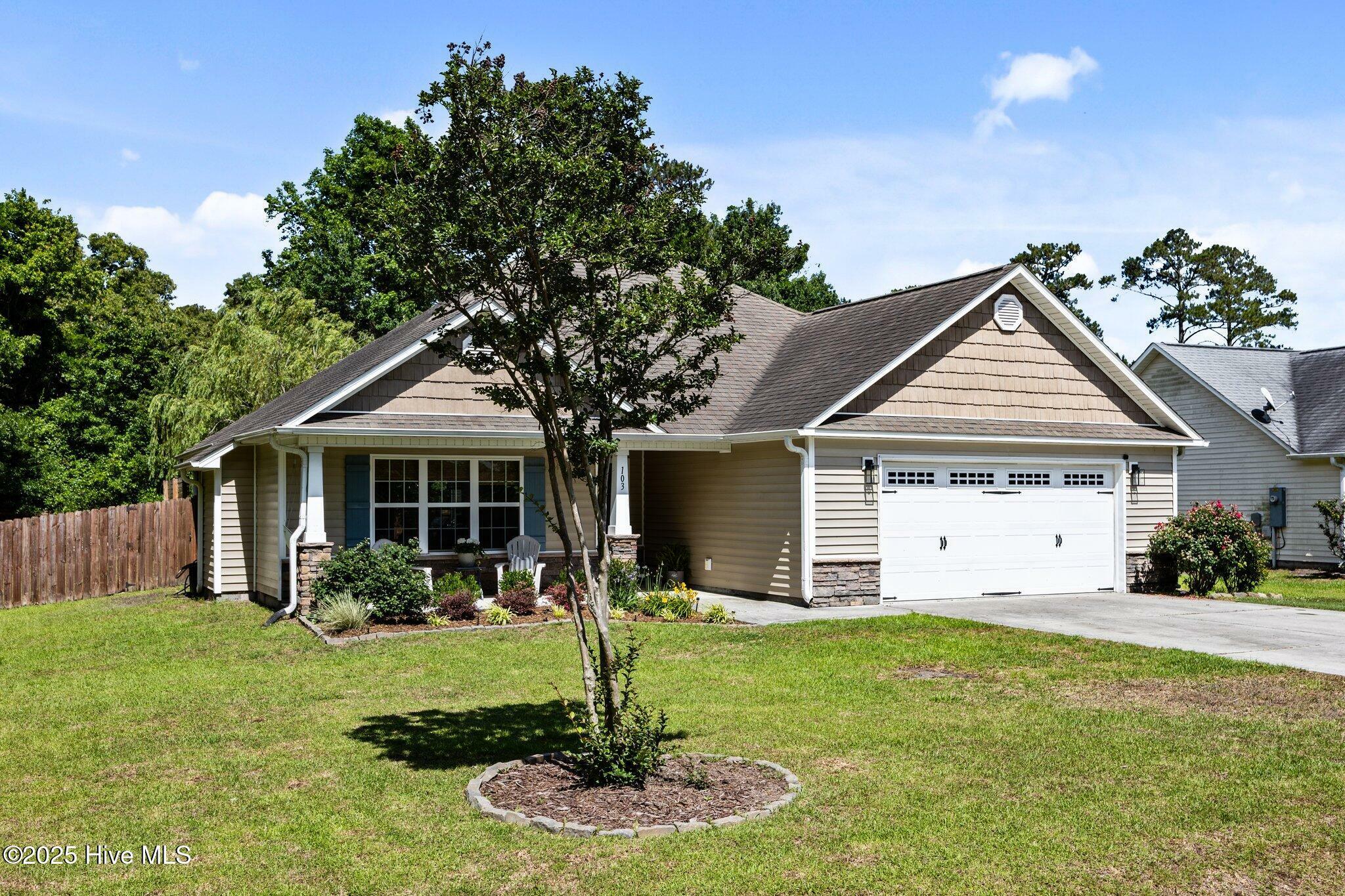 Property Photo: 103 Hawksbill Drive NC 28460
