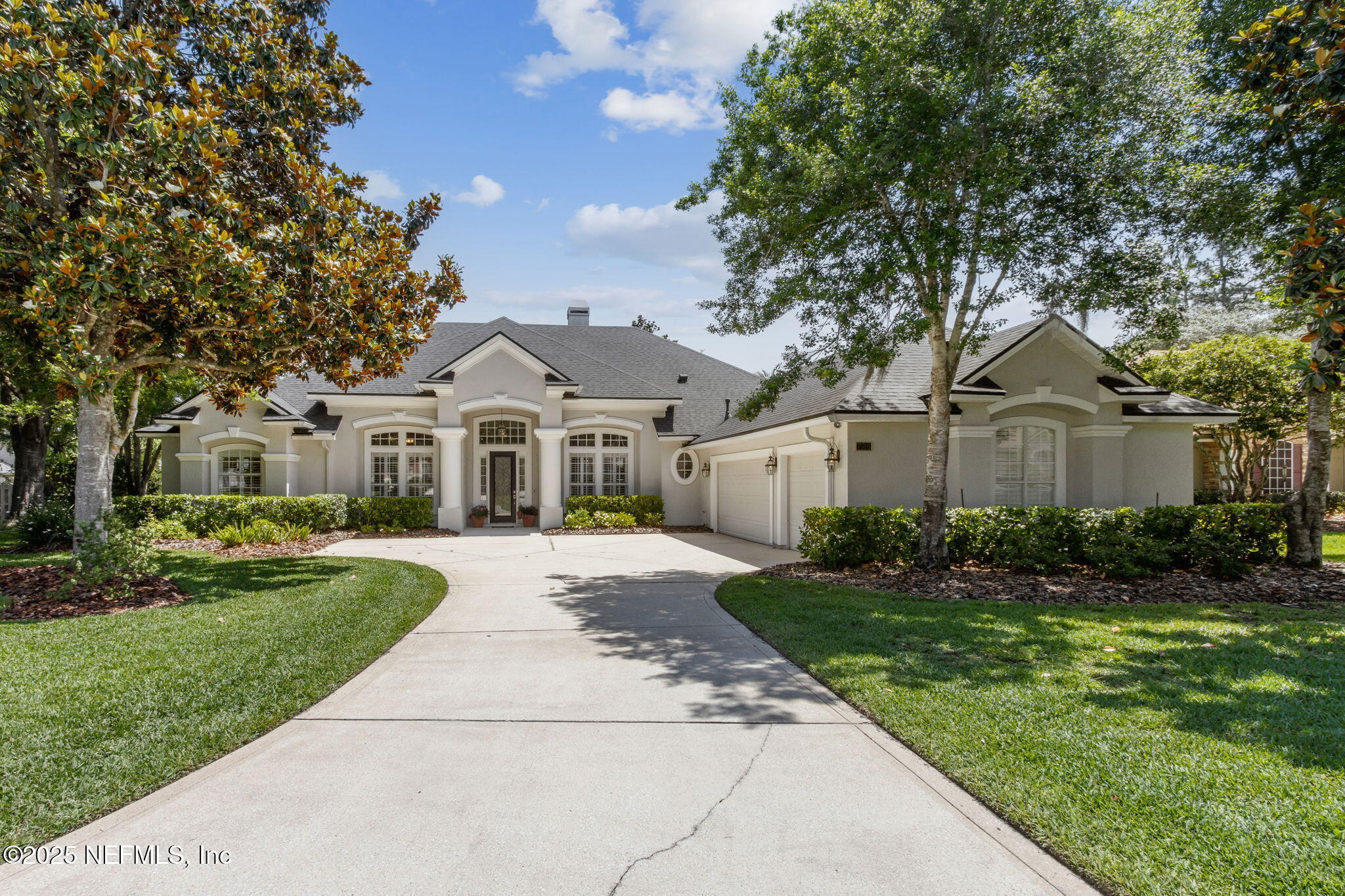 Property Photo: 724 Piney Place FL 32259