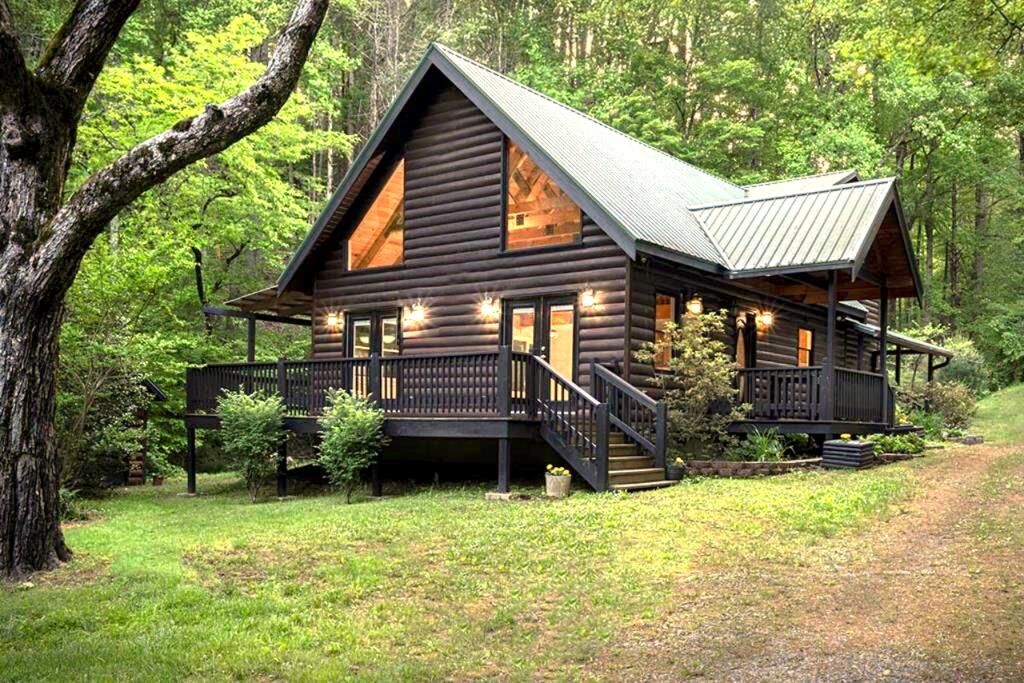 Property Photo: 8556 Hwy 2 GA 30541
