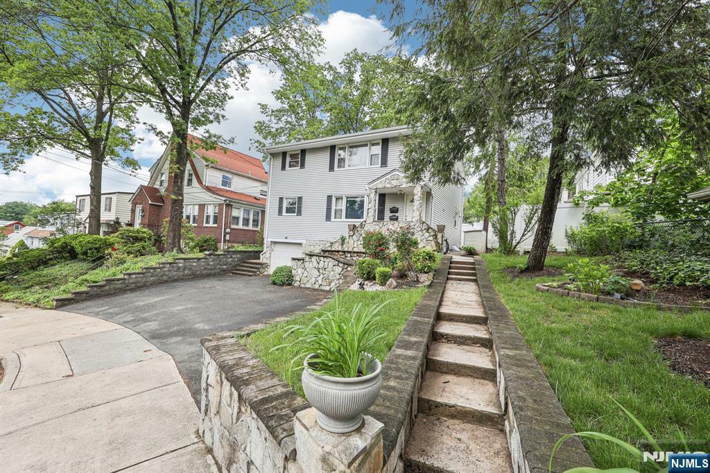 197 Parkway  Maywood NJ 07607 photo