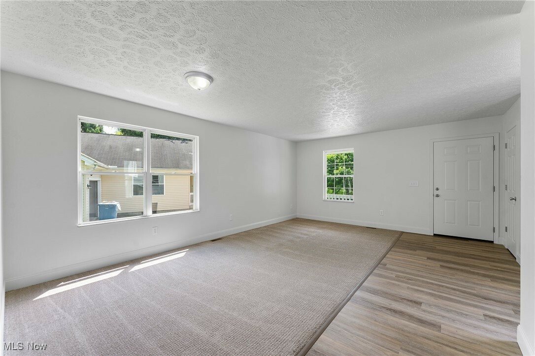 Property Photo: 380 Maryknoll Avenue OH 44405