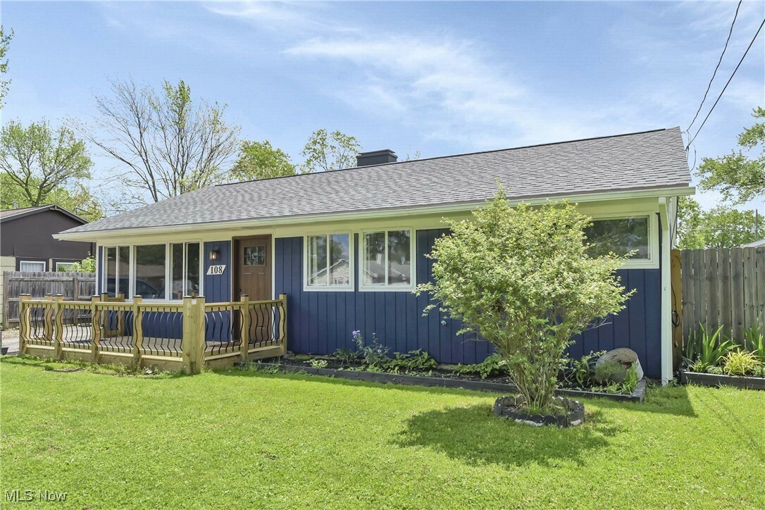 Property Photo: 108 Coronado Court OH 44035