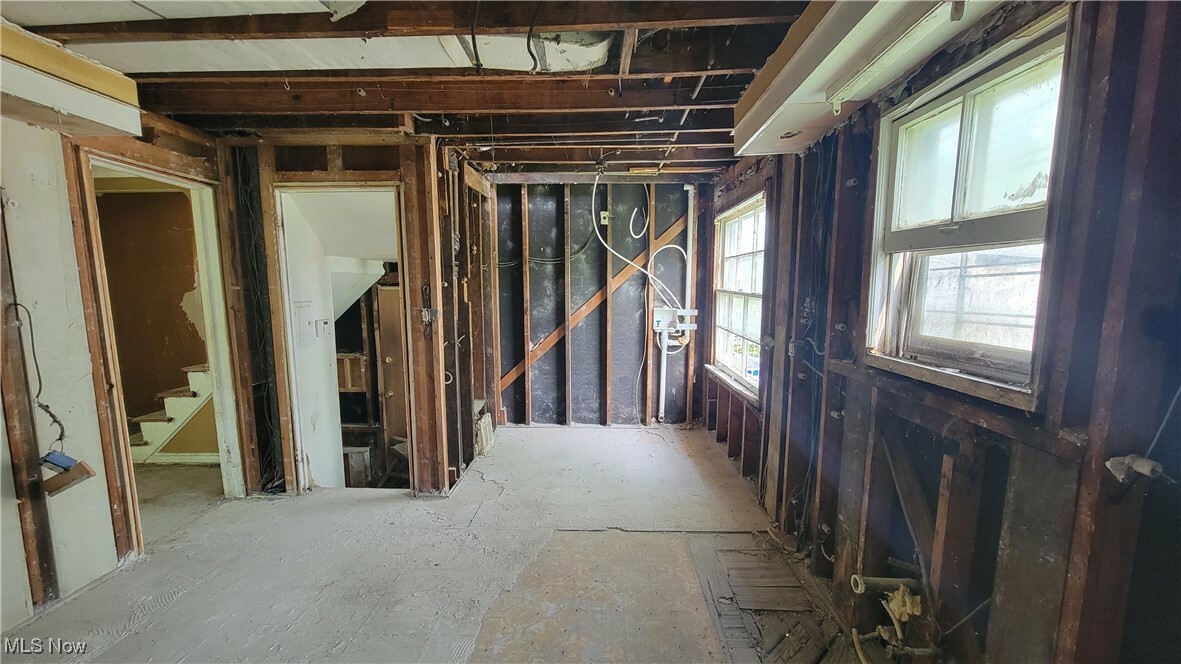 Property Photo: 17012 Stockbridge Avenue OH 44128