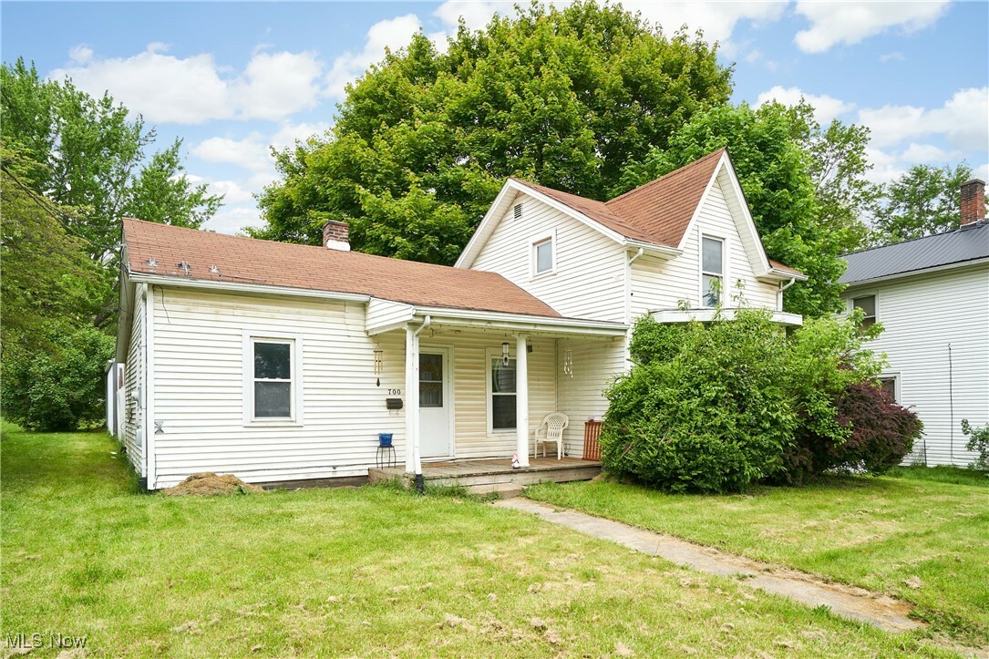 Property Photo: 700 Nold Avenue OH 44691