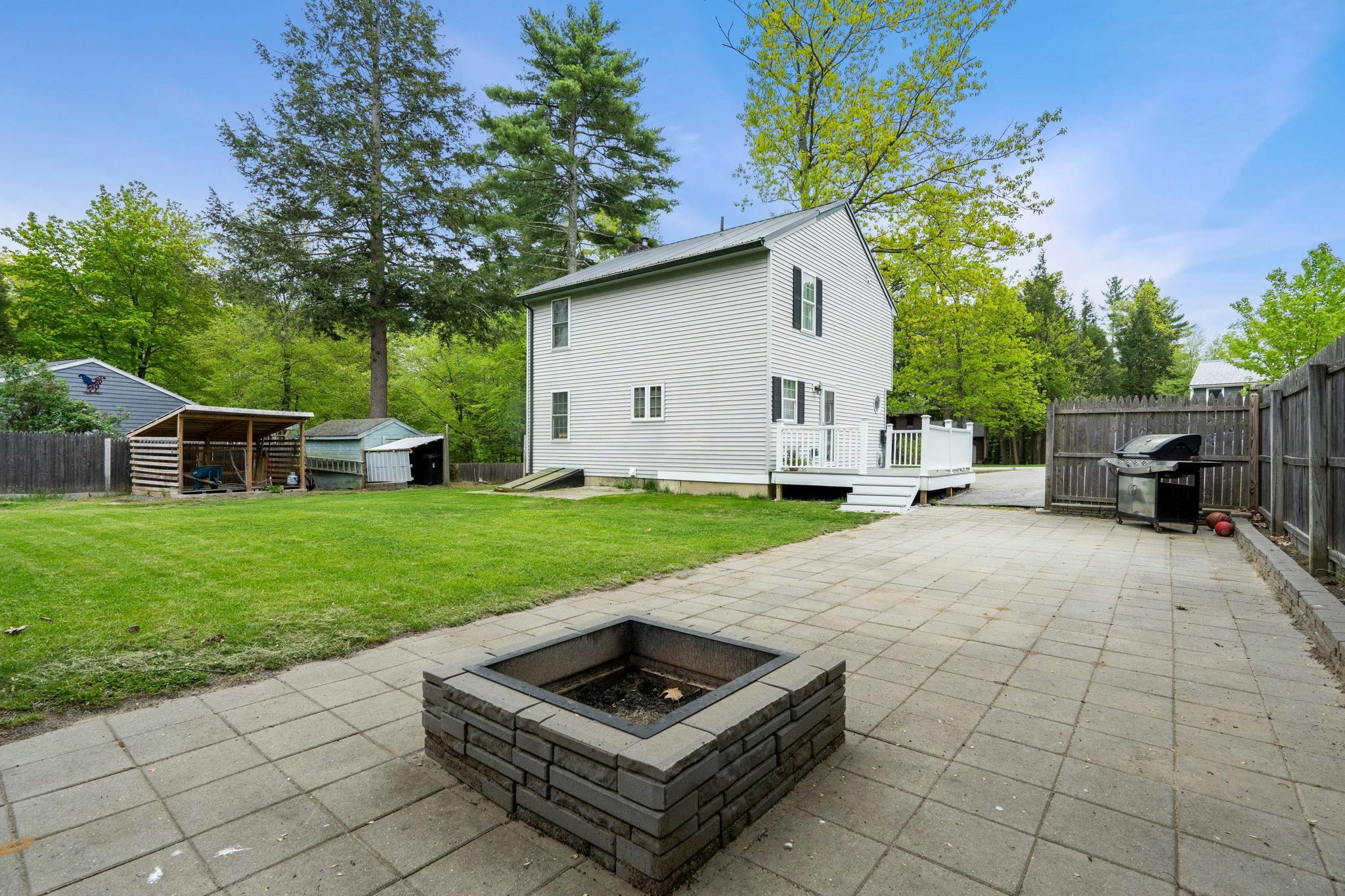 Property Photo: 46 Dorothy Drive NH 03042
