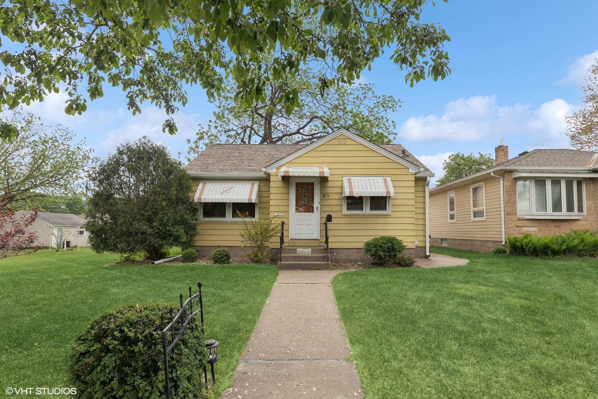 Property Photo: 813 4th Avenue S MN 55075