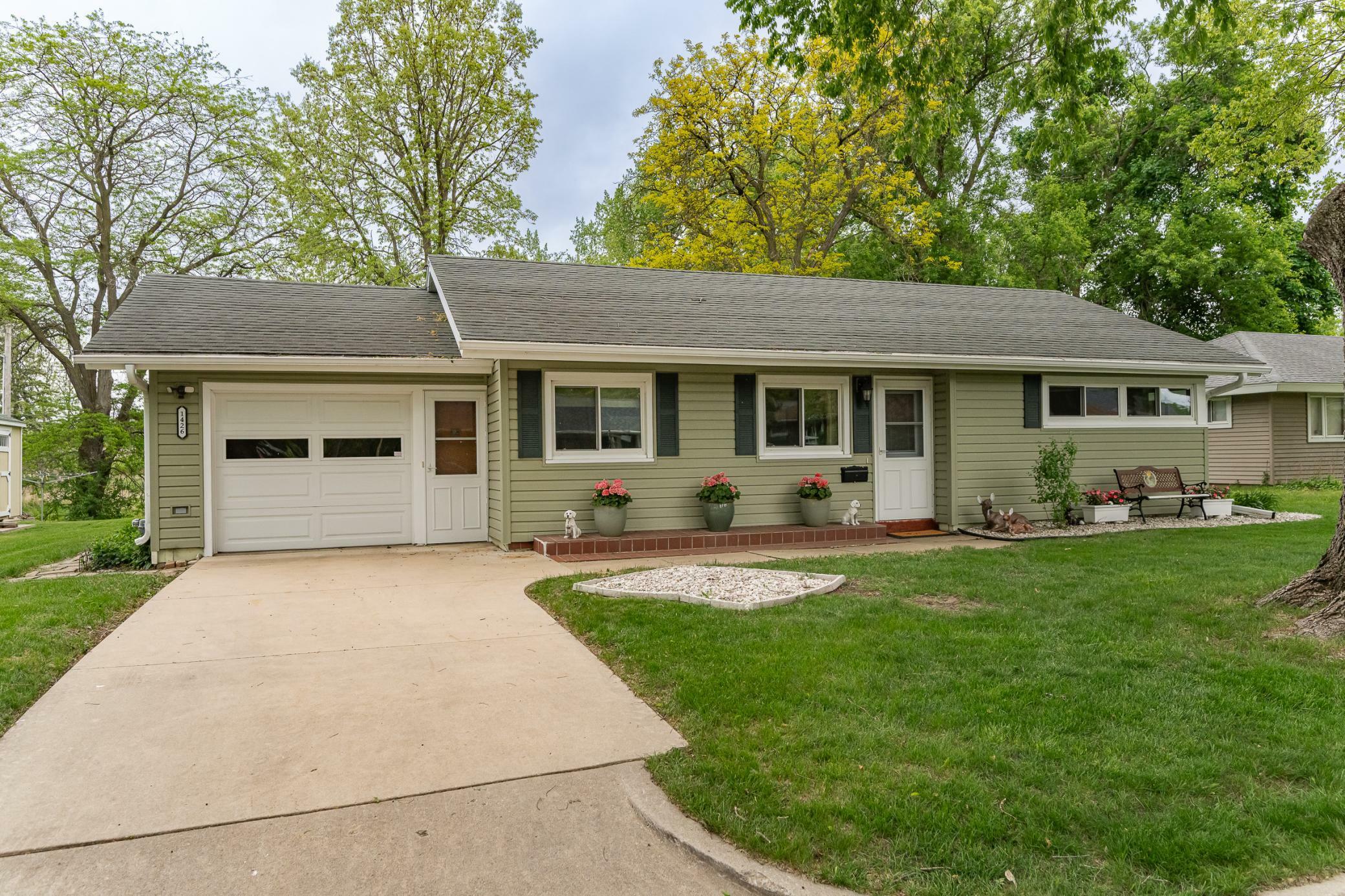 Property Photo: 1426 Graham Court SE MN 55904