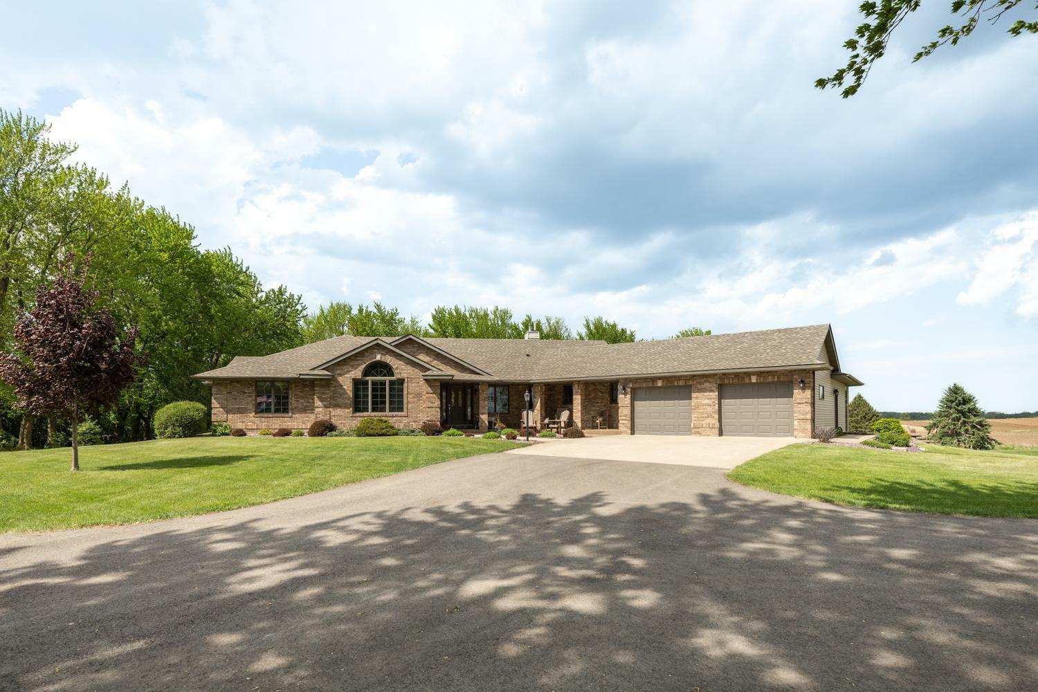 Property Photo: 7740 60th Avenue SW MN 55902