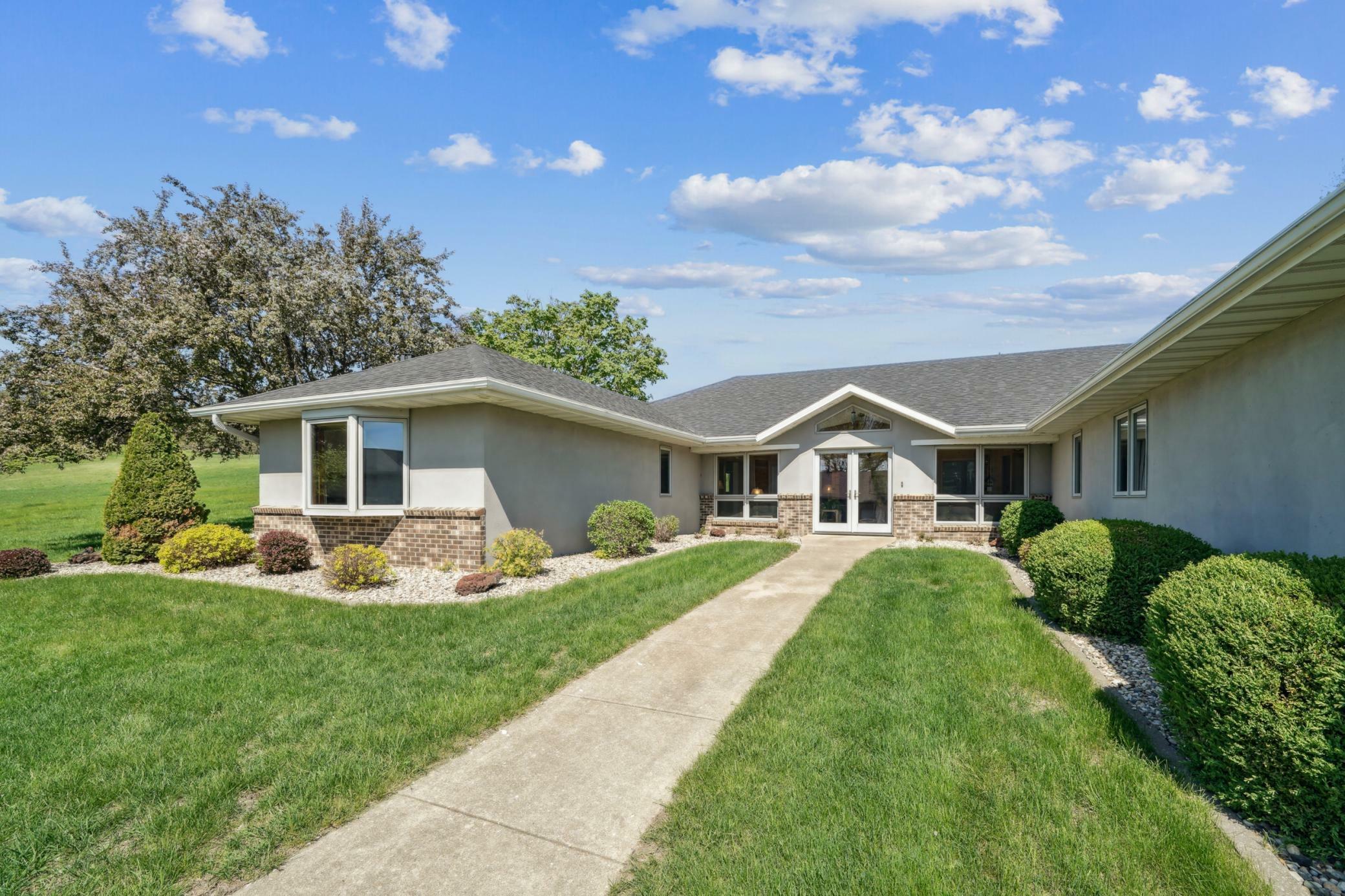 Property Photo: 2090 Knollwood Drive MN 56031
