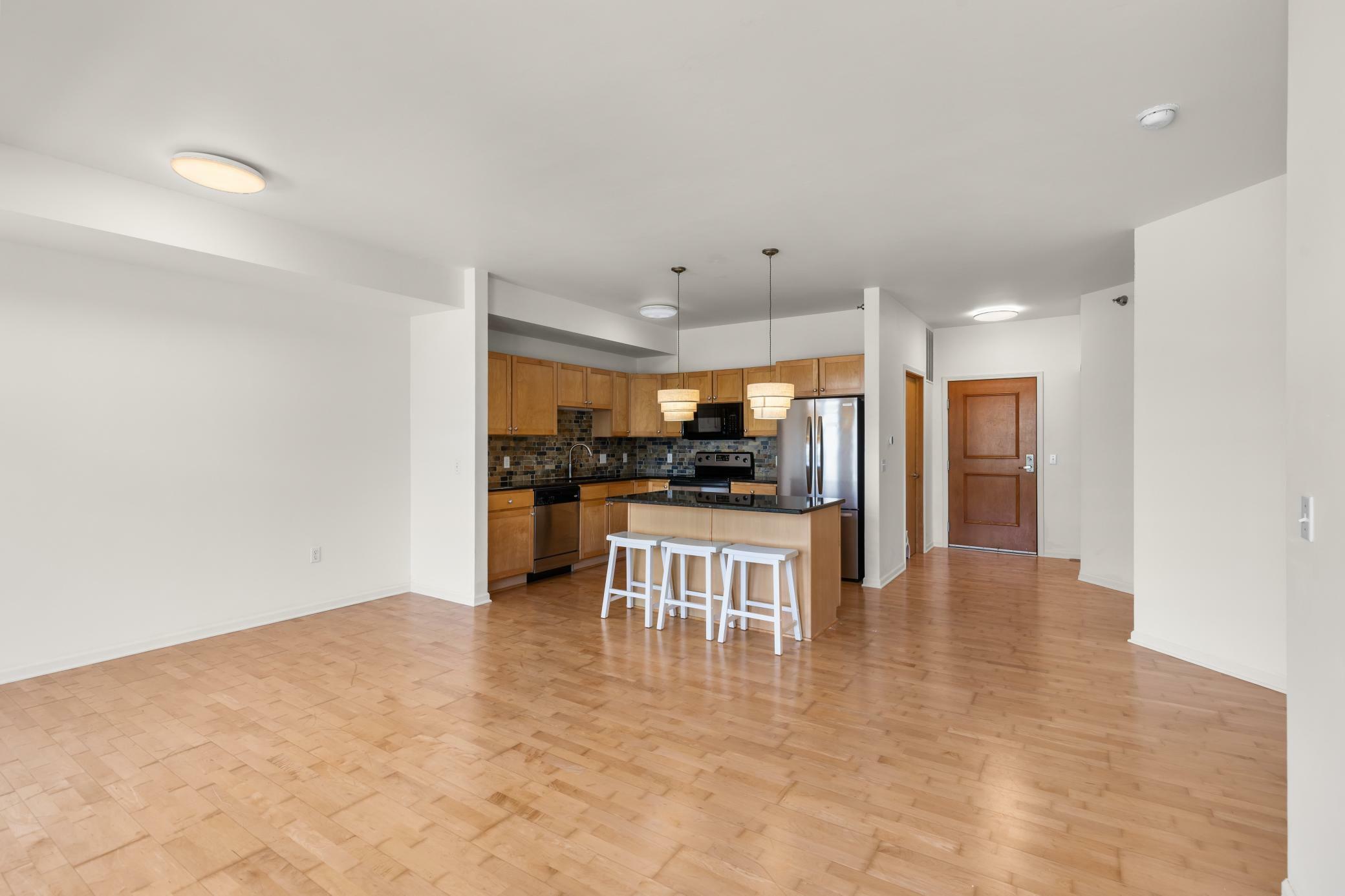 Property Photo: 1800 Clinton Avenue 205 MN 55404