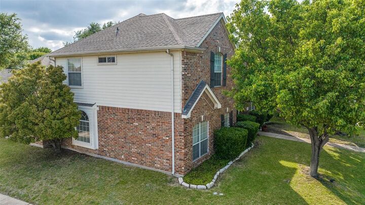 Property Photo:  5224 Bay View Drive  TX 76244