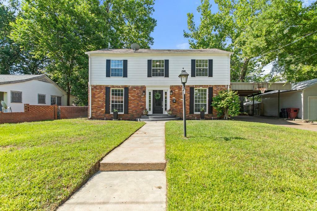 Property Photo: 519 W Buchanan Street TX 75773