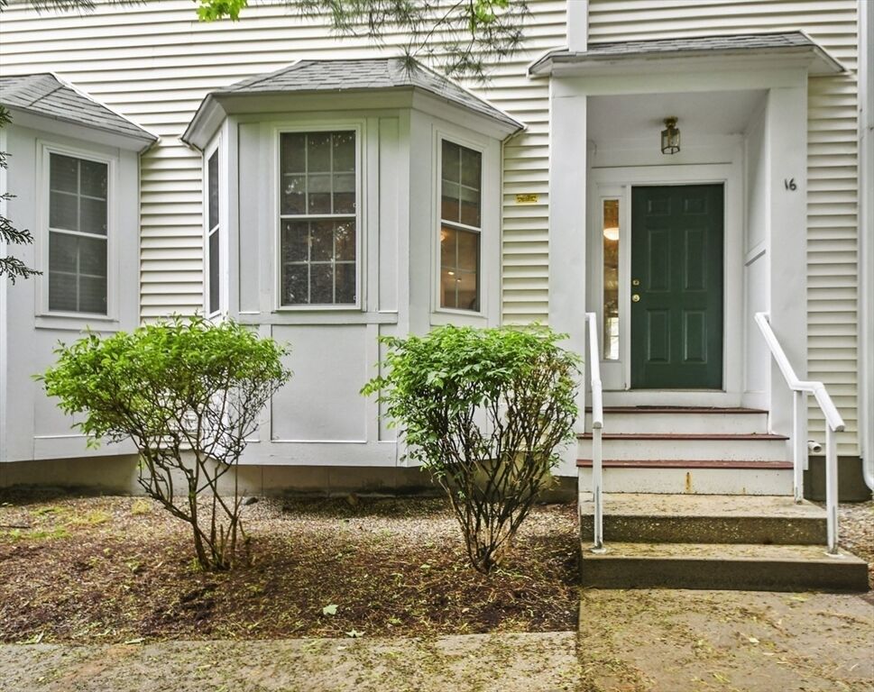 Property Photo:  555 Main St 16  MA 01801 
