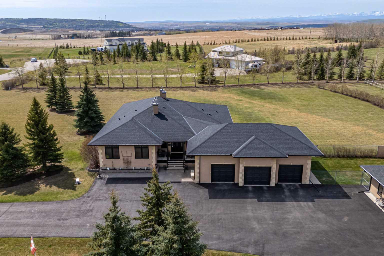 Property Photo: 23 Diamond Ridge Estates AB T4C 2B3