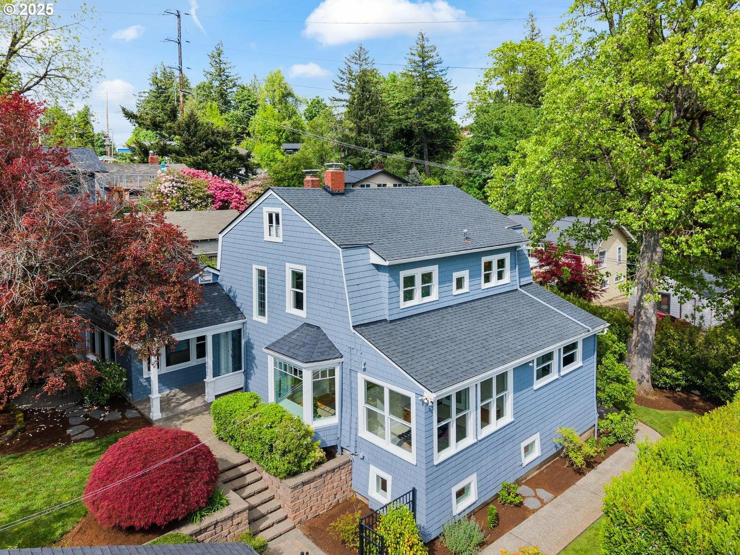 3537 SW Woods St  Portland OR 97221 photo
