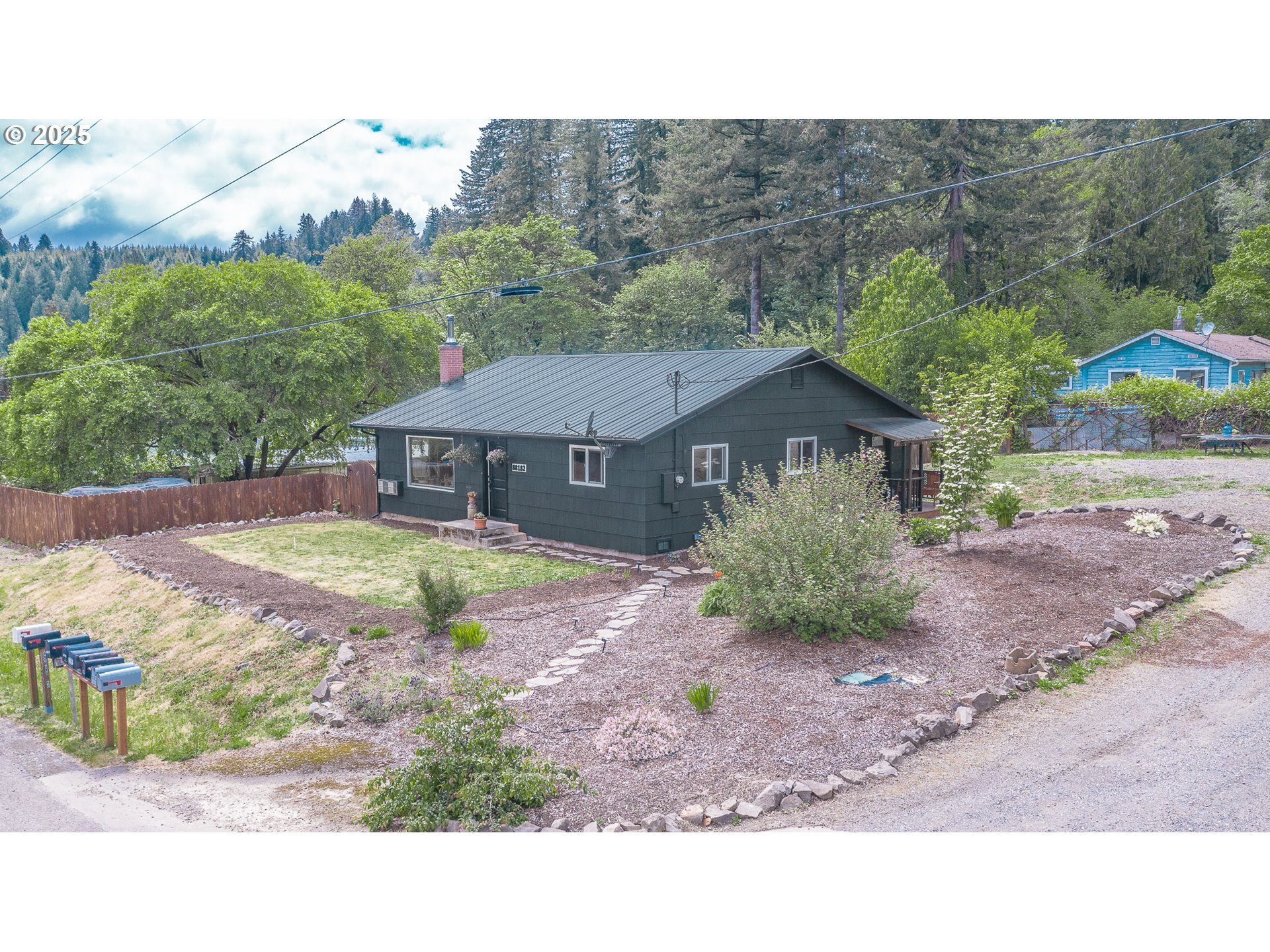 Property Photo: 88182 Chestnut St OR 97453