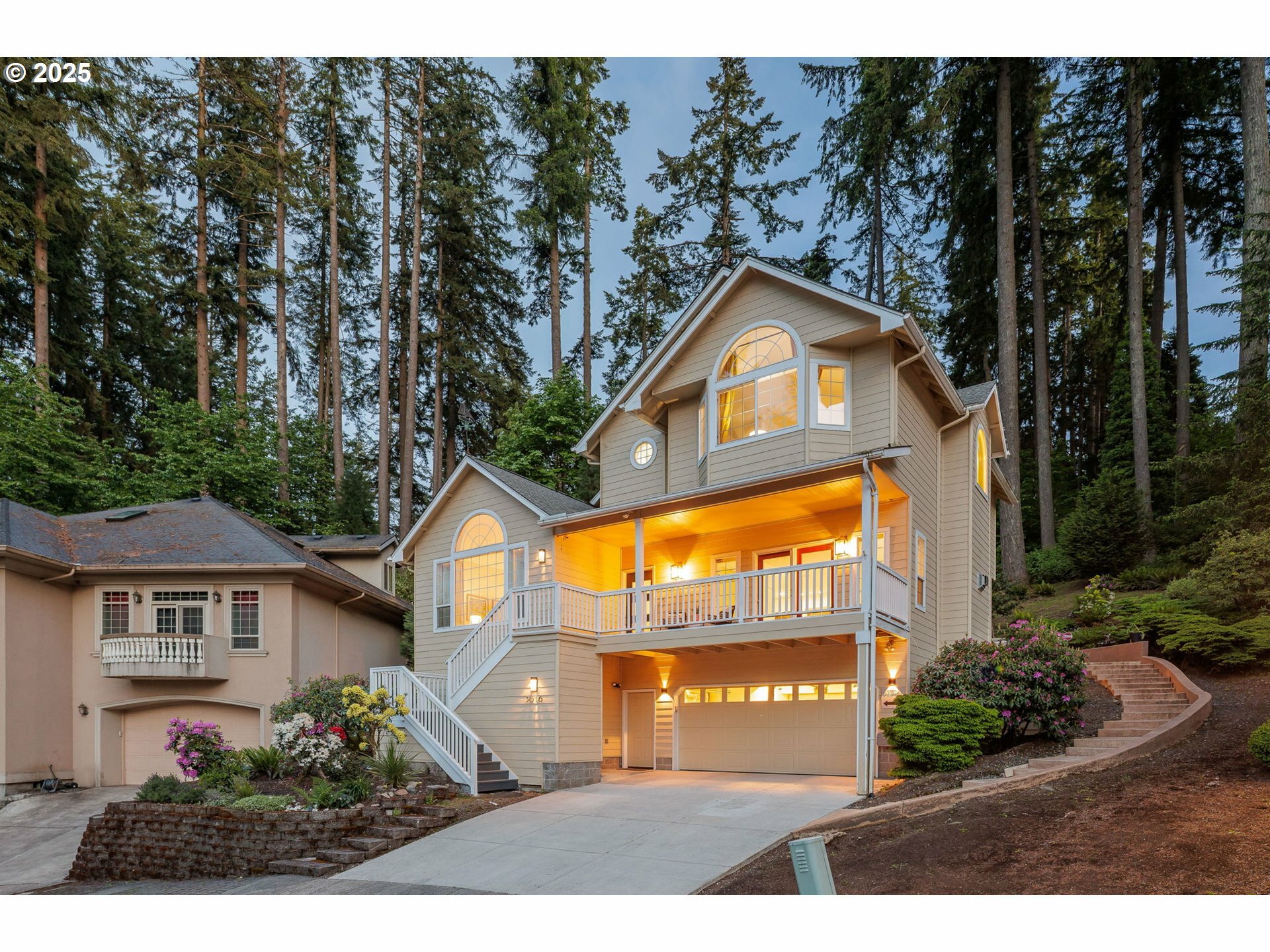 Property Photo: 3016 Ashley Loop OR 97405