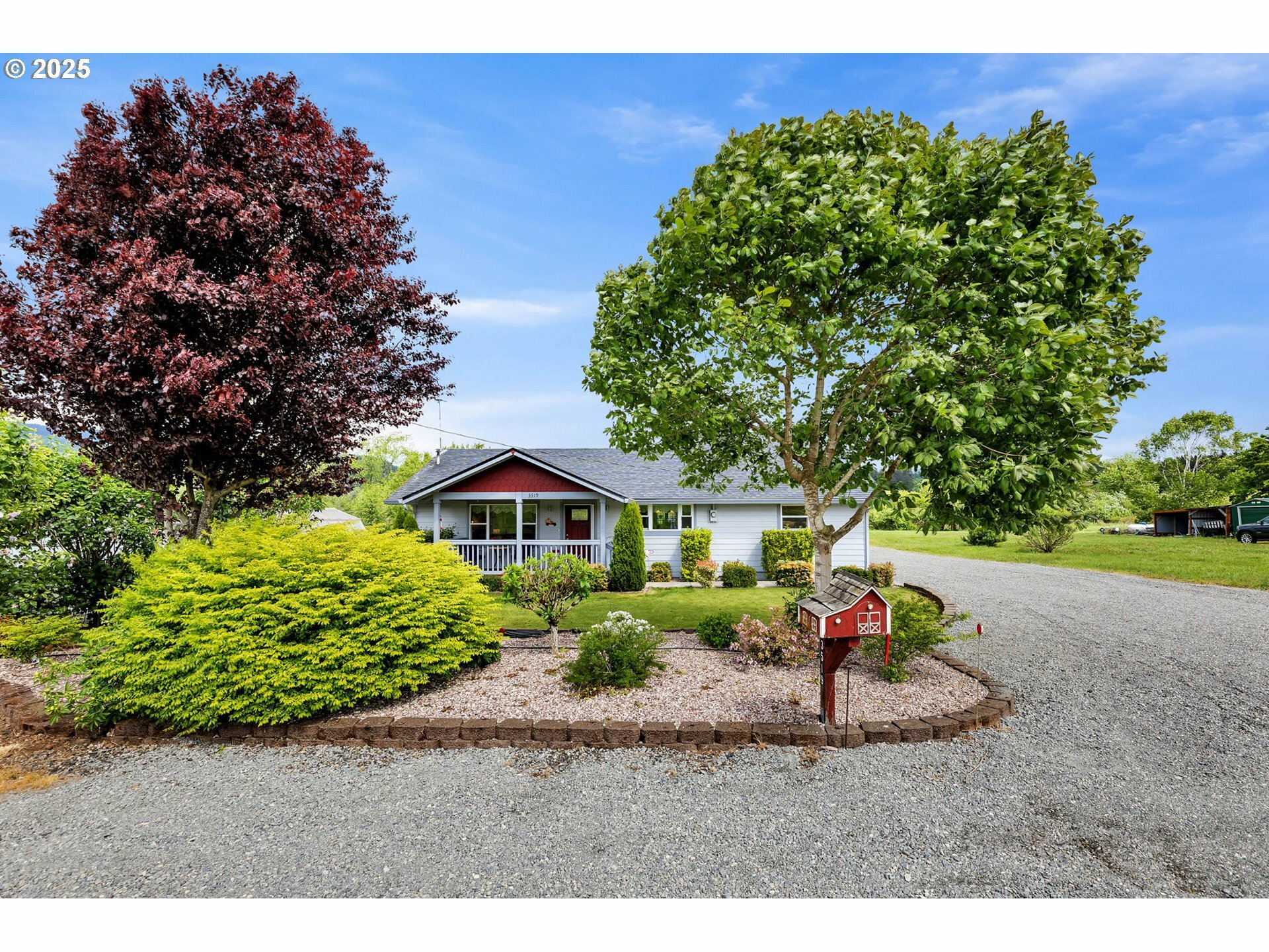 Property Photo: 3519 NE 252nd Ave WA 98607