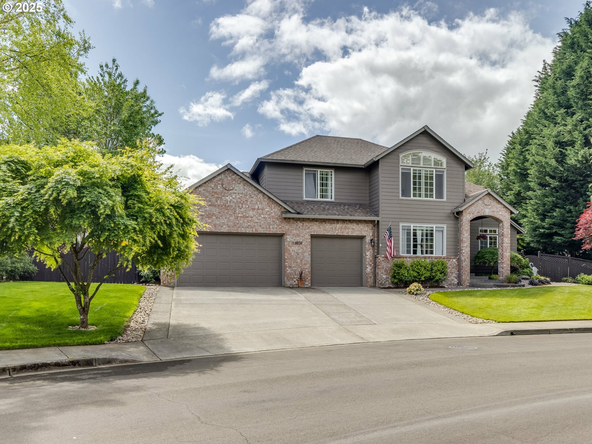 Property Photo: 13806 NE 47th Ave WA 98686