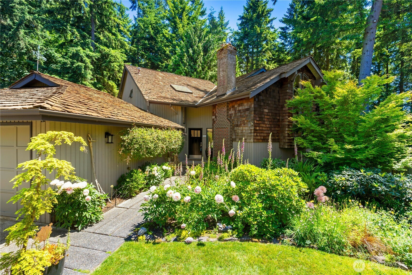 Property Photo: 17930 151st Way NE WA 98072