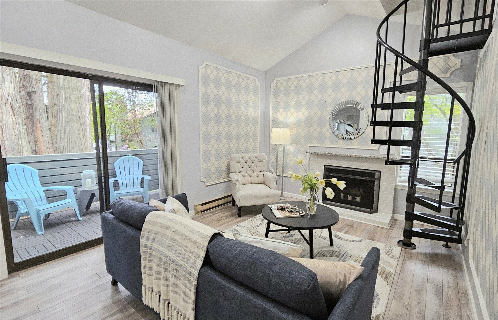 Property Photo: 10004 NE 122nd Street T-D WA 98034