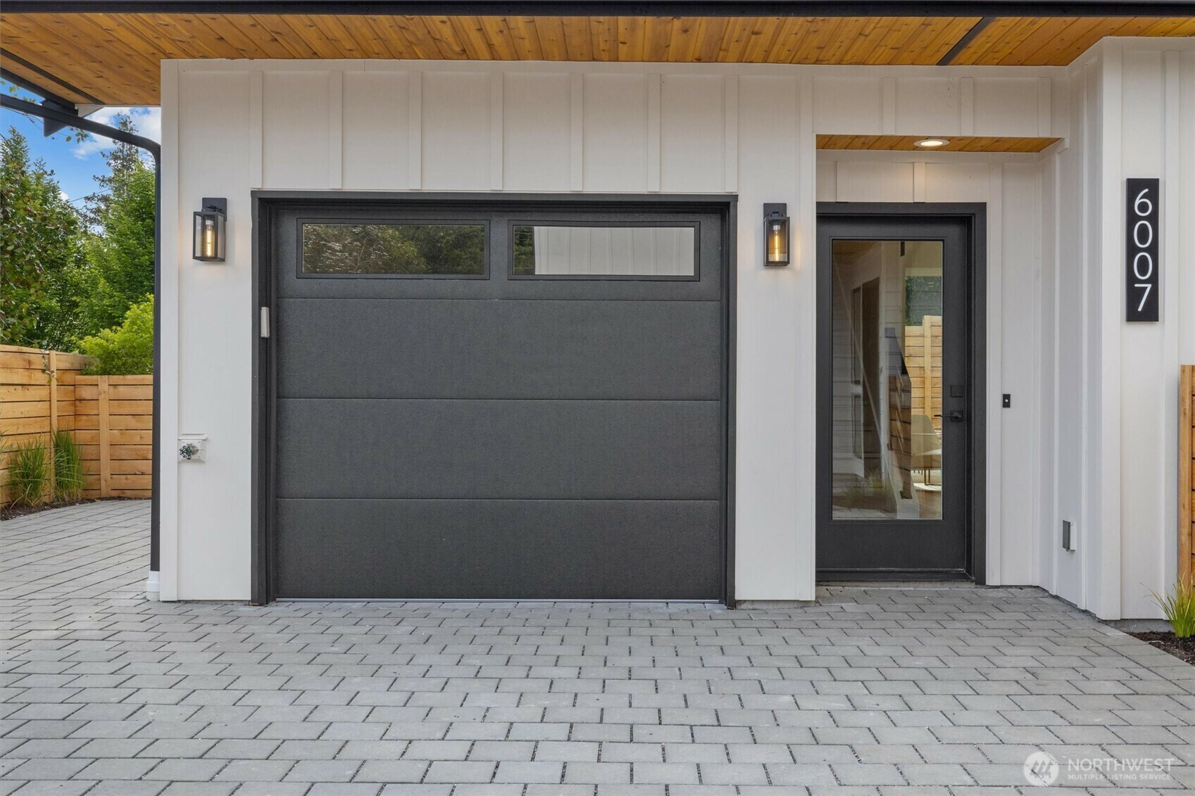 Property Photo: 6007 43rd Avenue NE WA 98115
